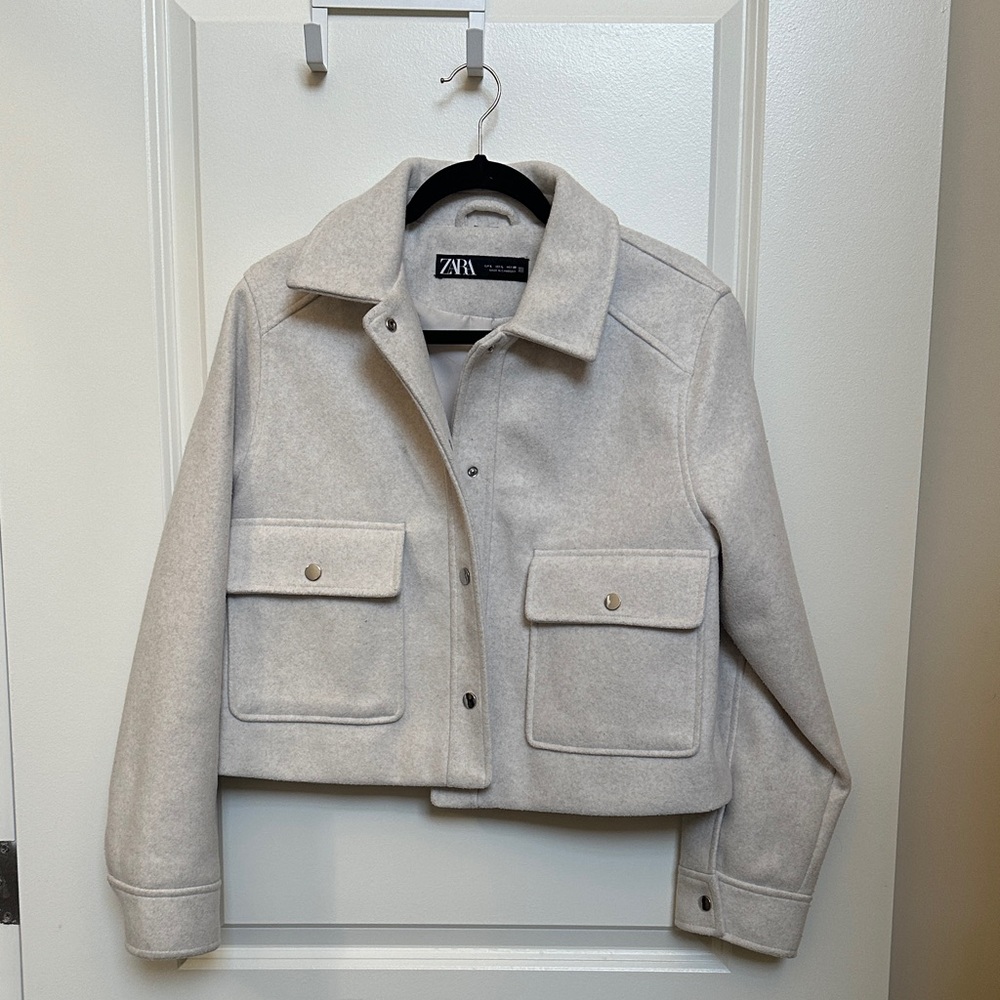 Zara Soft Beige Cropped Jacket